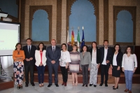 Autoridades y ponentes al inicio del foro celebrado en la Sala Mudéjar del Rectorado