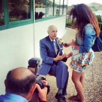 Una periodista entrevista al bioqumico Santiago Grisola para el espacio radiofnico de divulgacin cientfica Ktaro durante el XVI Seminario Internacional de Ciencia, Periodismo y Medio Ambiente. 