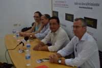 Autoridades asistentes a la inauguración del curso de Arqueología