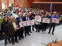 Representantes de las entidades que impulsan la iniciativa posan en la inauguración de la jornada celebrada en Ciencias de la Educación