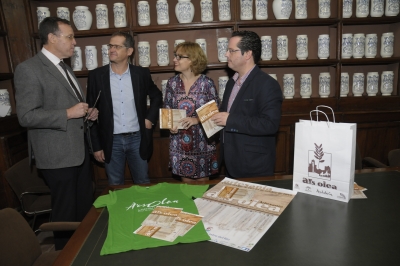 De izquierda a derecha, Eulalio Fernández, José Luis Caravaca, Marisa Ruz y Juan de Dios Torralbo