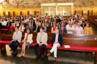 Asistentes a la ceremonia de graduación