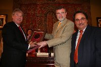 Luis Carreto recibe la distincin Abderramn III de la Universidad de Crdoba
