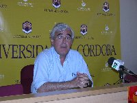 Corduba 04. El retraso de la industria cinematogrfica espaola empez con el exilio de Buuel y la desaparicin de Filmfono, segn Carlos Coln